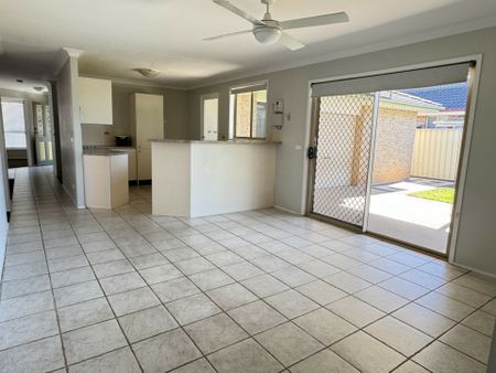 Spacious Family Home in a Quiet Blacktown Pocket! - Photo 2