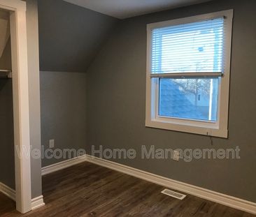 $1,350 / 1 br / 1 ba / Completely Renovated Second Floor Unit! - Photo 2