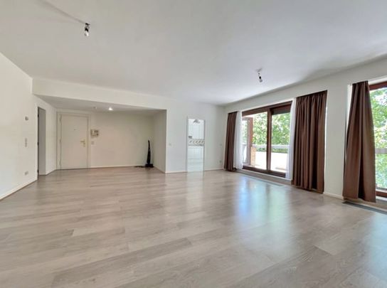 Appartement te huur - Photo 1