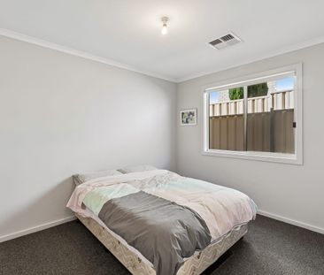 Comfortable Family Home in Christies Beach - Photo 4
