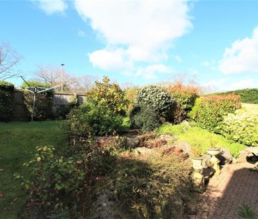 4 bedroom detached house to rent - Photo 3