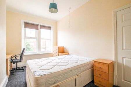 4 bedroom house to rent - Photo 5