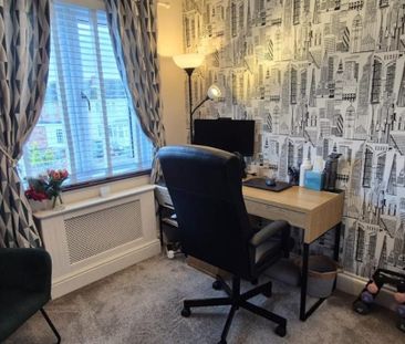 Semi-detached House to rent - Summerhouse Drive, Dartford, DA2 - Photo 5