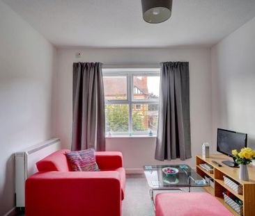 1 bedroom flat to rent - Photo 2