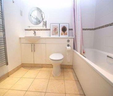 High Street, Slough, SL1 - Photo 1