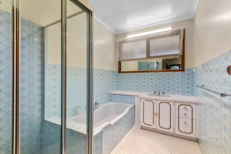 THIS PROPERTY FEATURES: - Photo 5