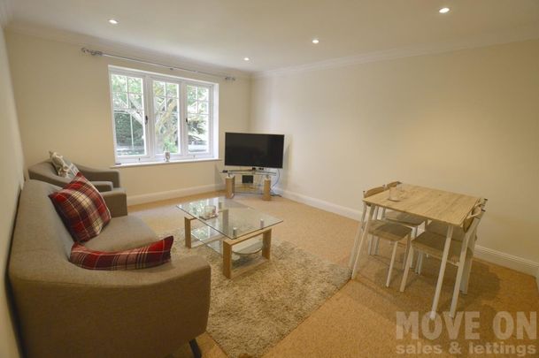 Glenferness Avenue, Talbot Woods, Bournemouth, Dorset, BH4 9NE - Photo 1