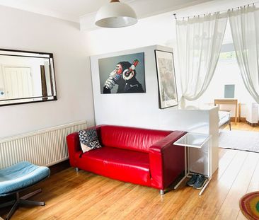 1 Bed Flat, Lennard Road, SE20 - Photo 1