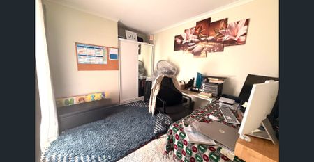 WELL PRESENTED 3 BEDROOM HOME IN SOUGHT AFTER LOCATION! - Photo 4