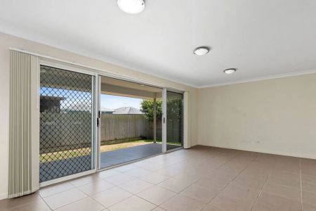 33 Violet Street, Wynnum. - Photo 5