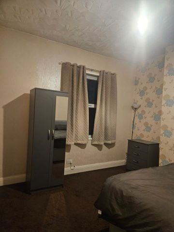 Room in a Shared House, Hatfield Road, B19 - Photo 3