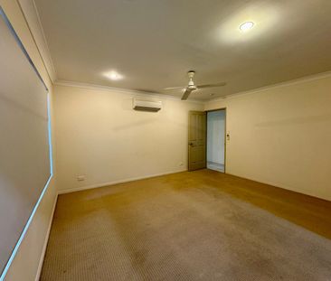 A CUT ABOVE THE REST – NOT YOUR AVERAGE DUPLEX! - Photo 3