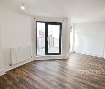 1 bedroom studio to rent - Photo 2