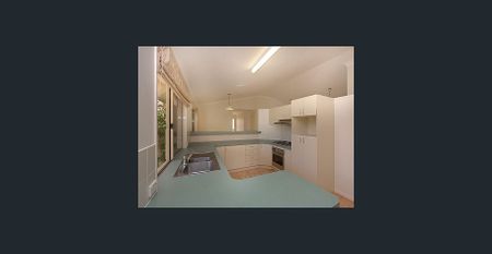 Family Living in the Heart of Annandale – Space, Comfort & Lifestyle Combined - Photo 5