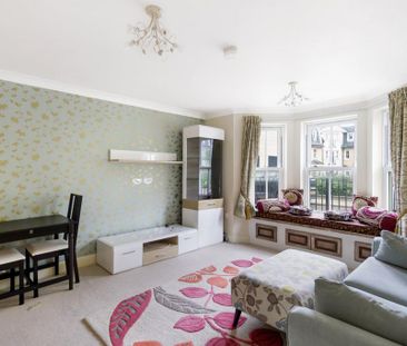 2 bedroom flat to rent - Photo 2