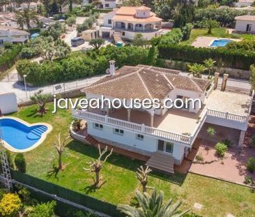 Villa in Jávea, for rent - Photo 1