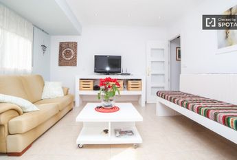 valencia, Valencian Community 46011