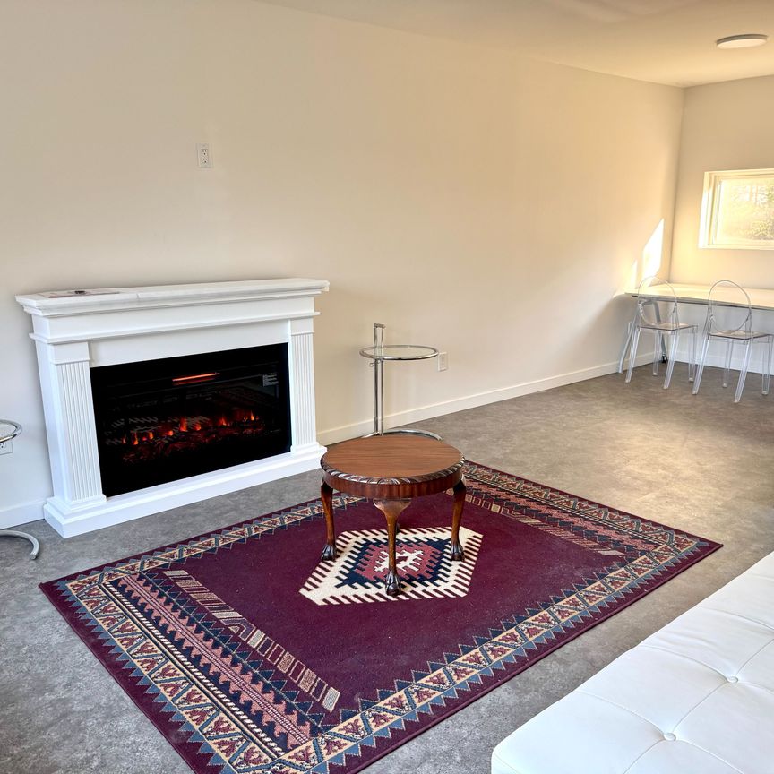 For Lease - 41 Back Lane, Prince Edward County, Ontario - Photo 1