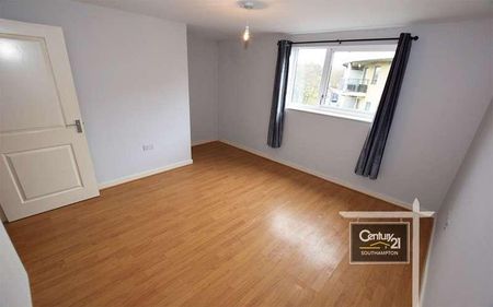 |ref: |, Hinkler Road, Southampton, SO19 - Photo 2