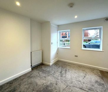 1 bedroom flat to rent - Photo 6