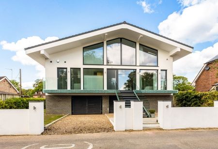 4 bedroom detached house to rent - Photo 4
