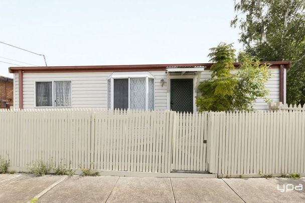 Cozy and Affordable Living in Lalor - Photo 1