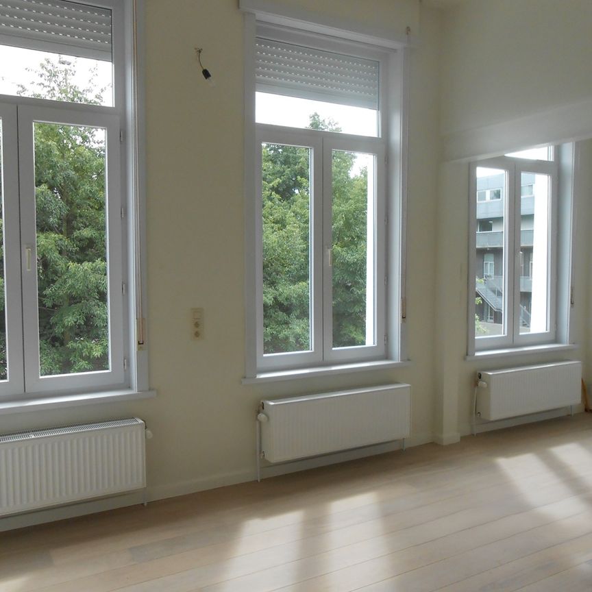 Lichtrijke ruime Herenwoning nabij Gent- Centrum te huur - Foto 1