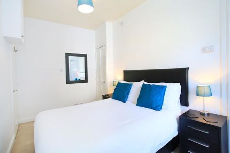 1 bedroom flat to rent - Photo 4
