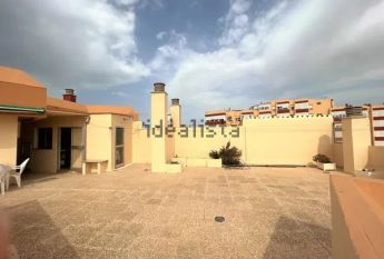 Alquiler de ático en Avenida el Faro, 75