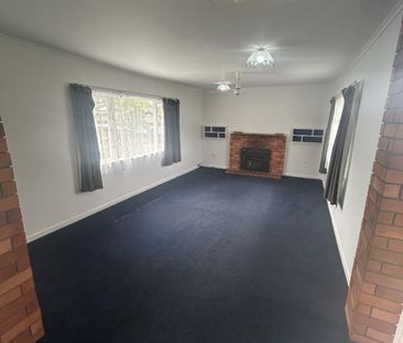 Great Family Home in Stoke - Photo 4