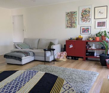 Wilston - Photo 1