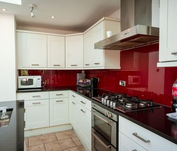 4 bedroom - Photo 5