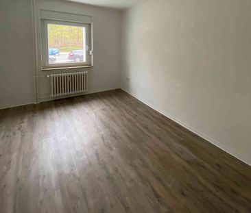 Schöne 2-Zimmer Wohnung mit großer Wohnküche und Balkon in Essen-Kray! - Photo 2