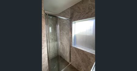 2 bedroom Granny Flat in Spring Farm. - Photo 3