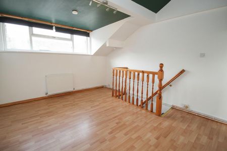 2 bedroom terraced house to rent - Photo 2