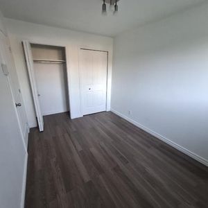 Grand 4 et demi à louer - Photo 2