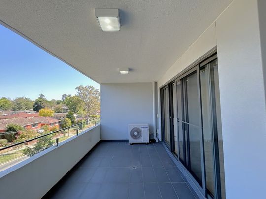 Spacious & Modern 2-Bedroom Apartment in Prime Epping Location - Photo 1