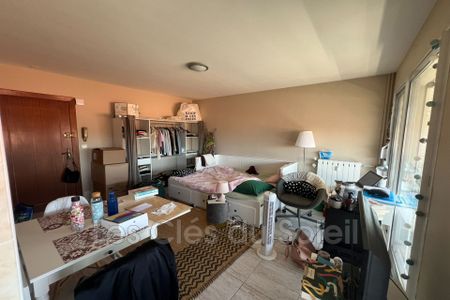 Location Appartement 1 pièce 23m² TOULON 83100 - Photo 2