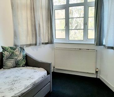 Room in a Shared Flat, Bonnersfield Lane, HA1 - Photo 6