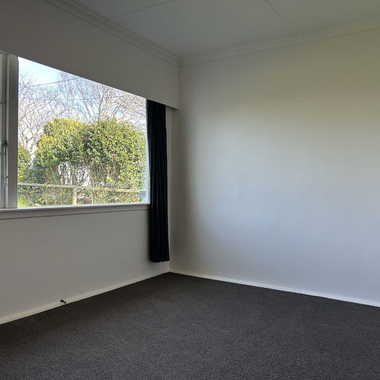 8 Clifford Street,Hawera - Photo 1