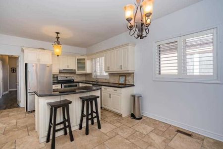 For Lease - 12 King George Road Unit# Room 1, Toronto, Ontario - Photo 5