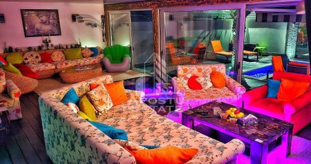 Casa individuala , piscina si jacuzzi, LUX, zona Calea Ar... - Fotografie 2