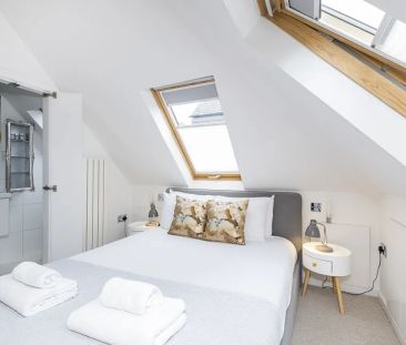 2 bedroom semi-detached house to rent - Photo 6