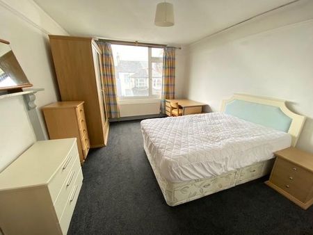 4 bedroom house to rent - Photo 3