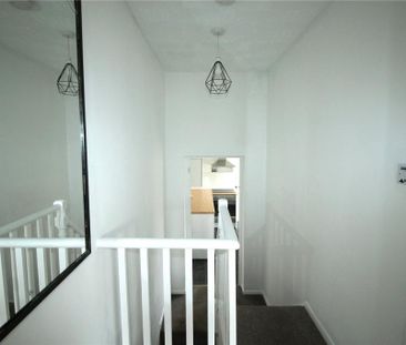 2 bedroom maisonette to rent - Photo 5