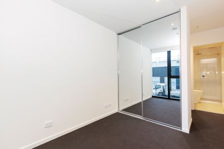 102/8 Hallenstein Street, Footscray, VIC, 3011 - Photo 4