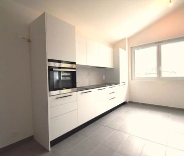 Reprise de bail d'un appartement de 2.5 pièces en attique - Photo 3