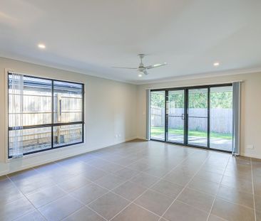Perfect Brand-New Family Home! - Photo 1