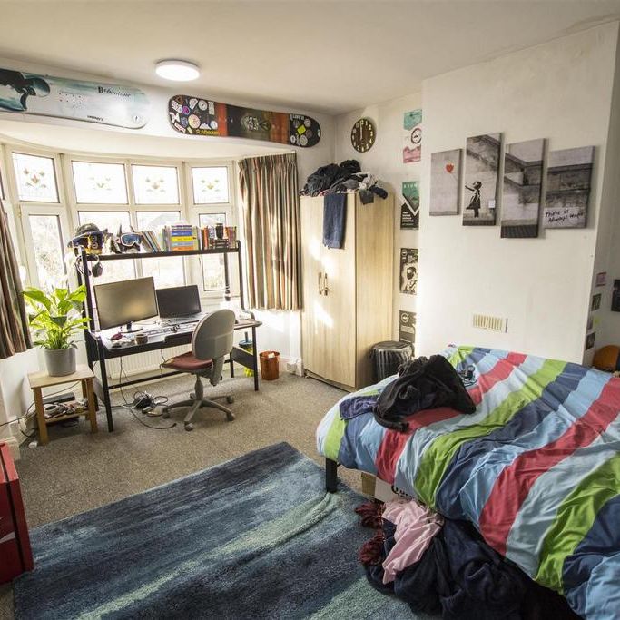 6 bedroom house to rent - Photo 1