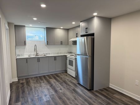 For Lease - 315 Kipling Avenue, Toronto, Ontario - Photo 4